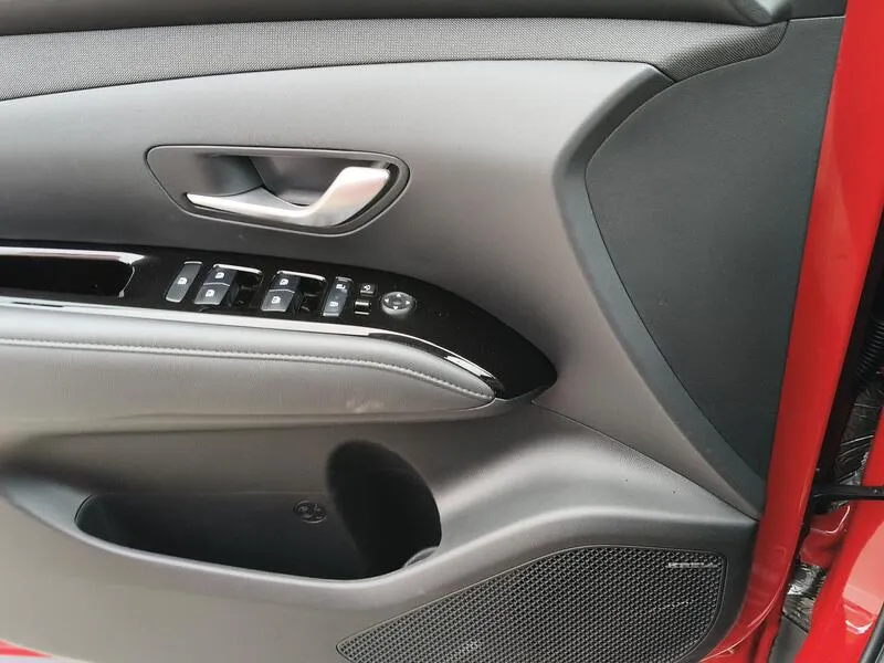 Hyundai Tucson 1.6 CRDi 48V Tecno - foto 27