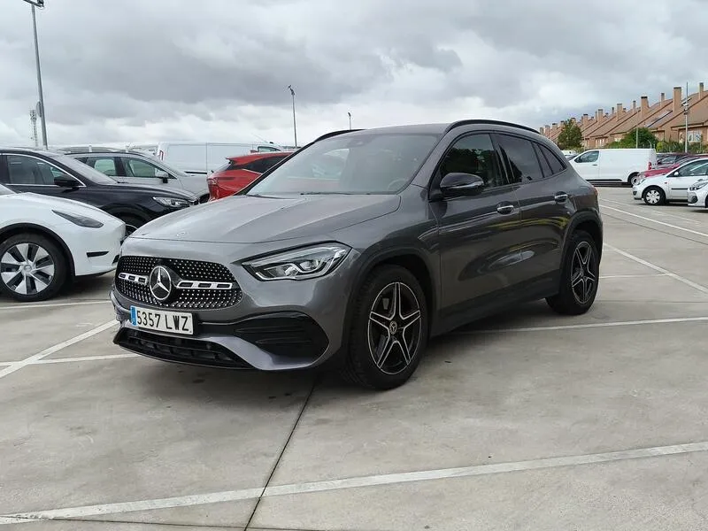 Mercedes-Benz GLA 180