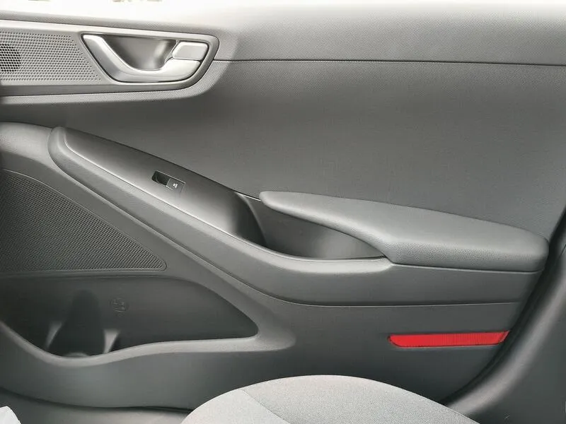 Hyundai Ioniq 1.6 GDI HEV Tecno - foto 21