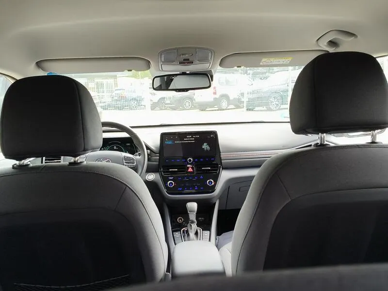 Hyundai Ioniq 1.6 GDI HEV Tecno - foto 38