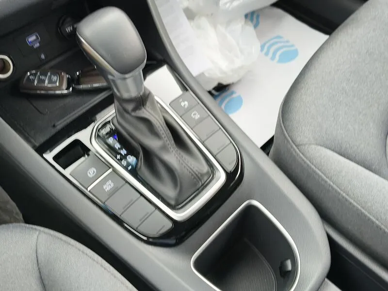 Hyundai Ioniq 1.6 GDI HEV Tecno - foto 13
