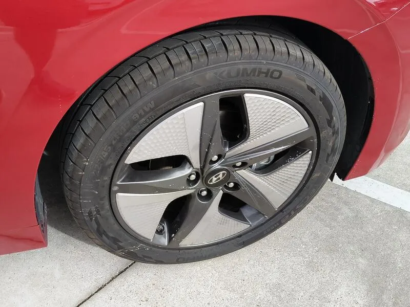 Hyundai Ioniq 1.6 GDI HEV Tecno - foto 41