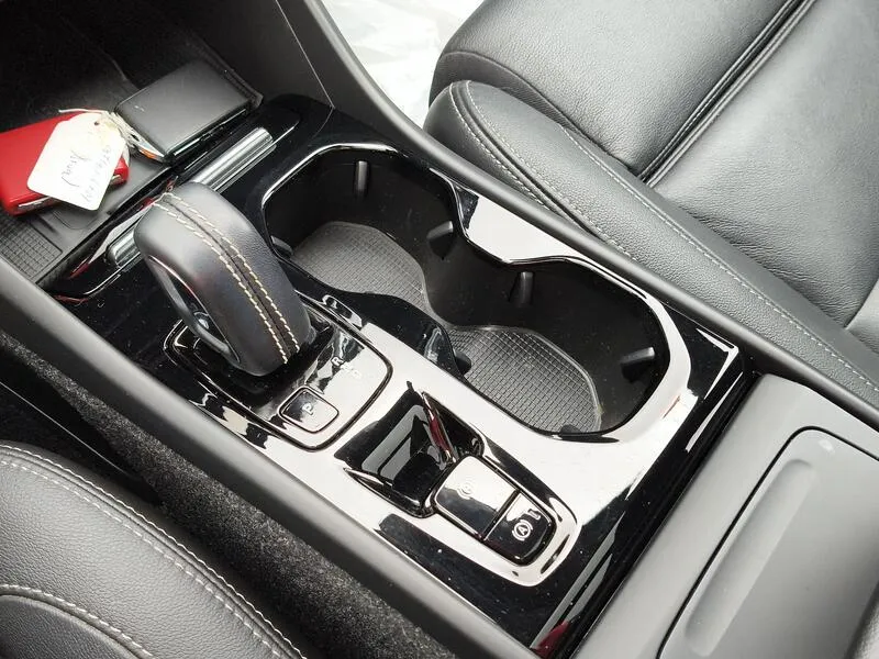 Volvo XC40 2.0 B4 G AWD R-Design - foto 13
