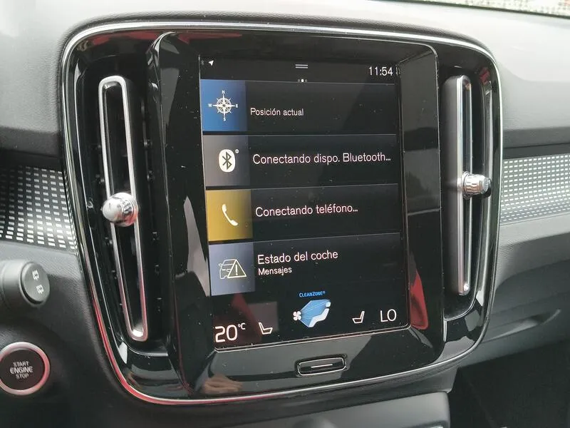 Volvo XC40 2.0 B4 G AWD R-Design - foto 11