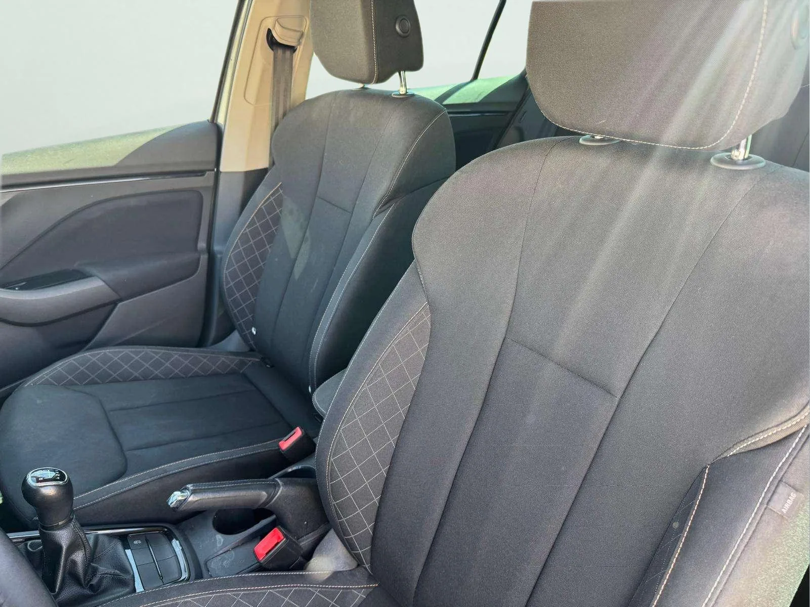 Škoda Kamiq 1.5 TSI Selection - foto 22
