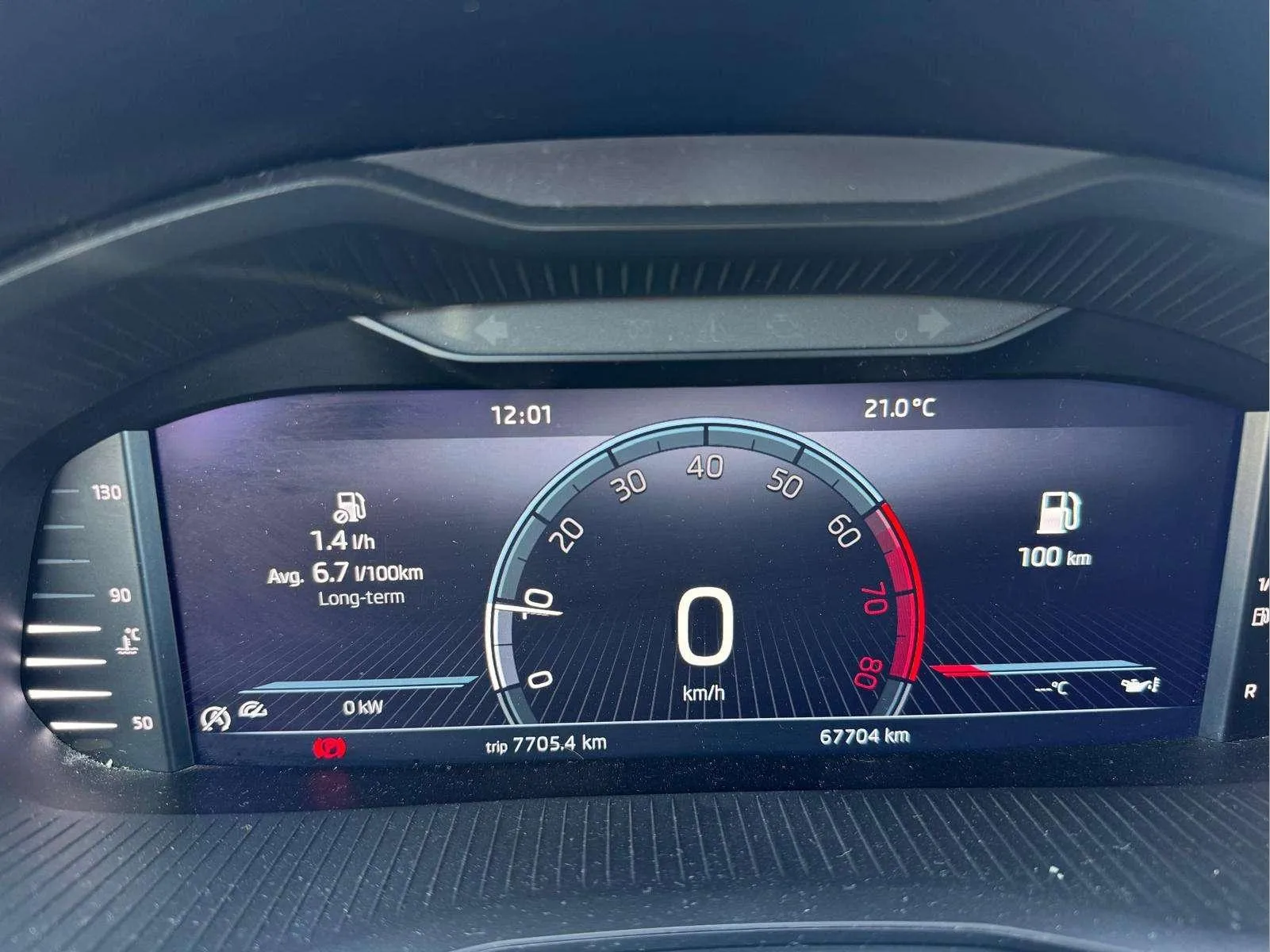 Škoda Kamiq 1.5 TSI Selection - foto 16