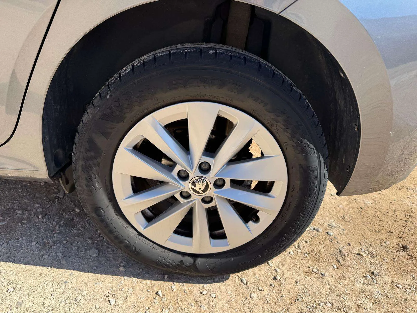 Škoda Kamiq 1.5 TSI Selection - foto 24