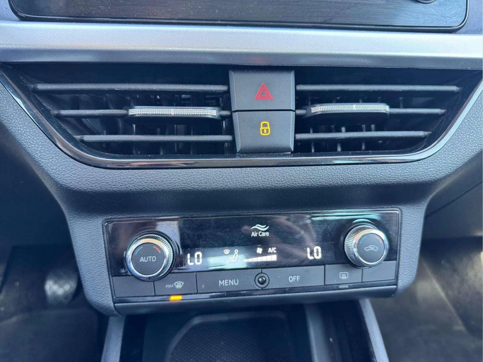 Škoda Kamiq 1.5 TSI Selection - foto 17