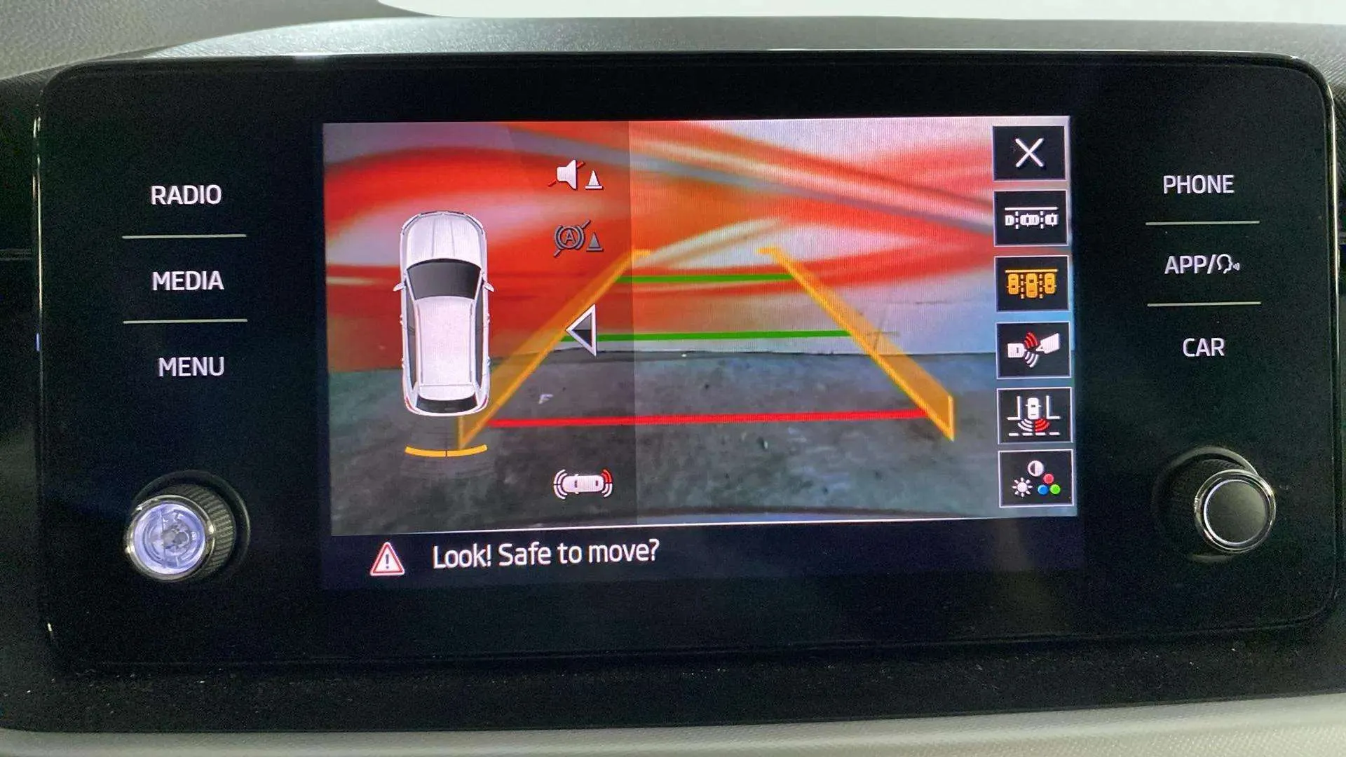 Škoda Kamiq 1.5 TSI Selection - foto 13