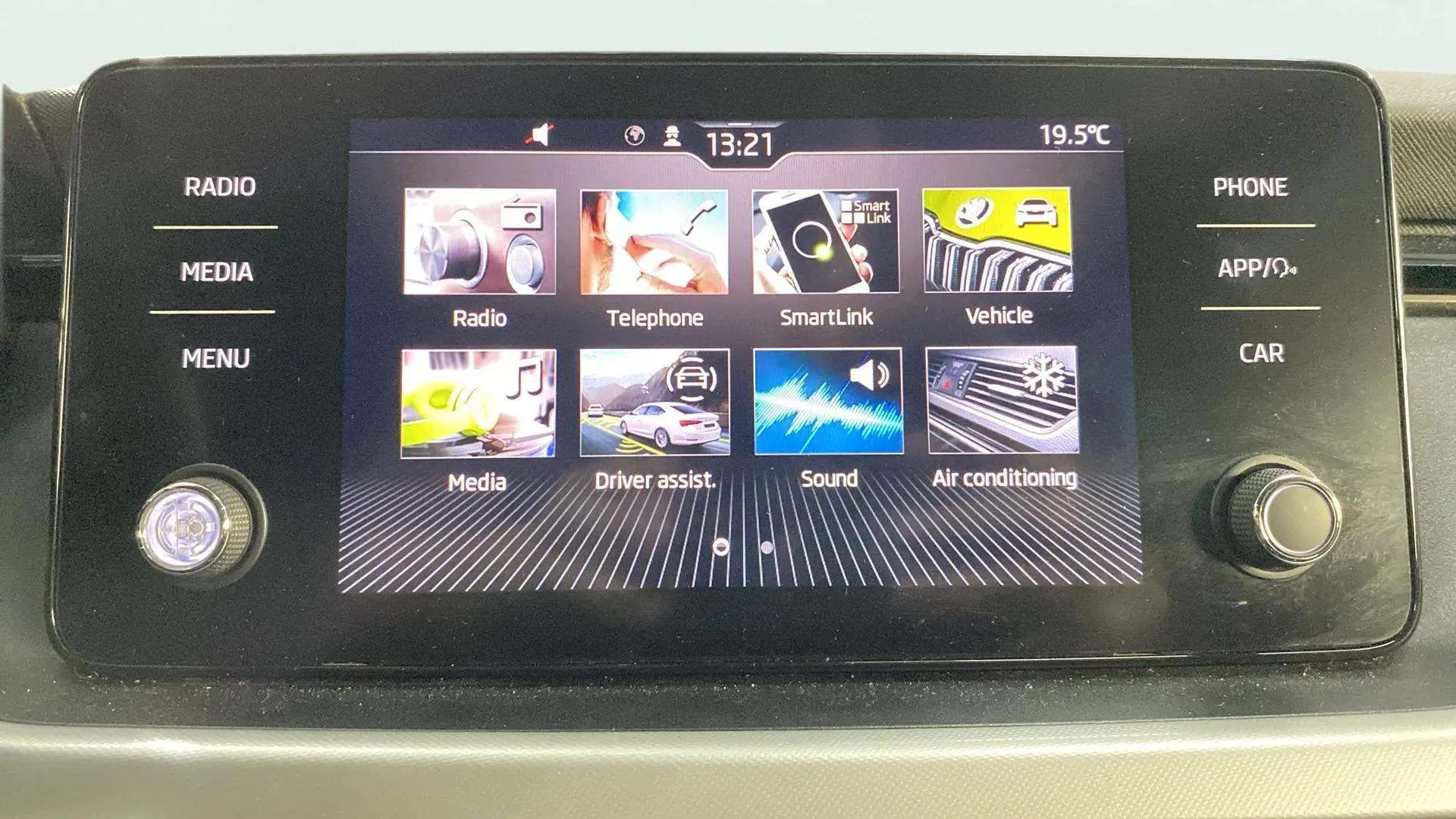 Škoda Kamiq 1.5 TSI Selection - foto 12