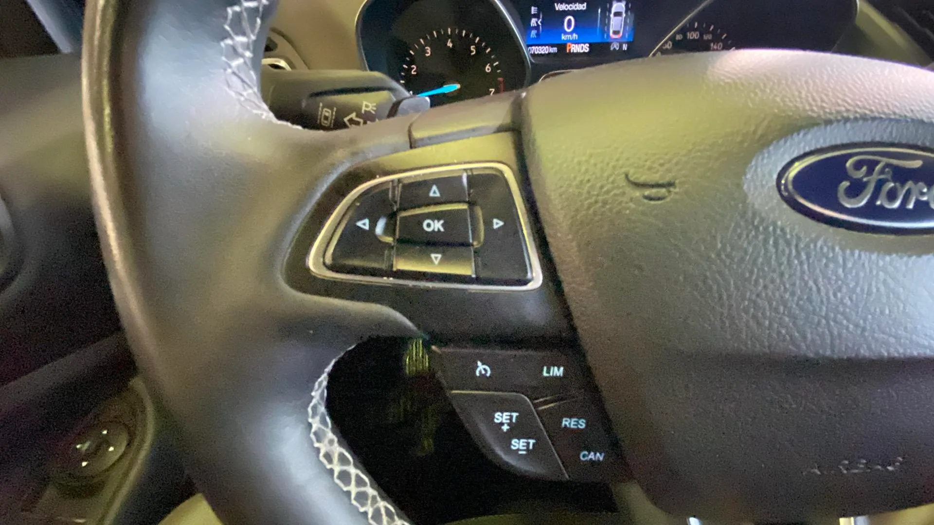 Ford Kuga 1.5 EcoBoost 180 4x4 A-S-S ST-Line - foto 21