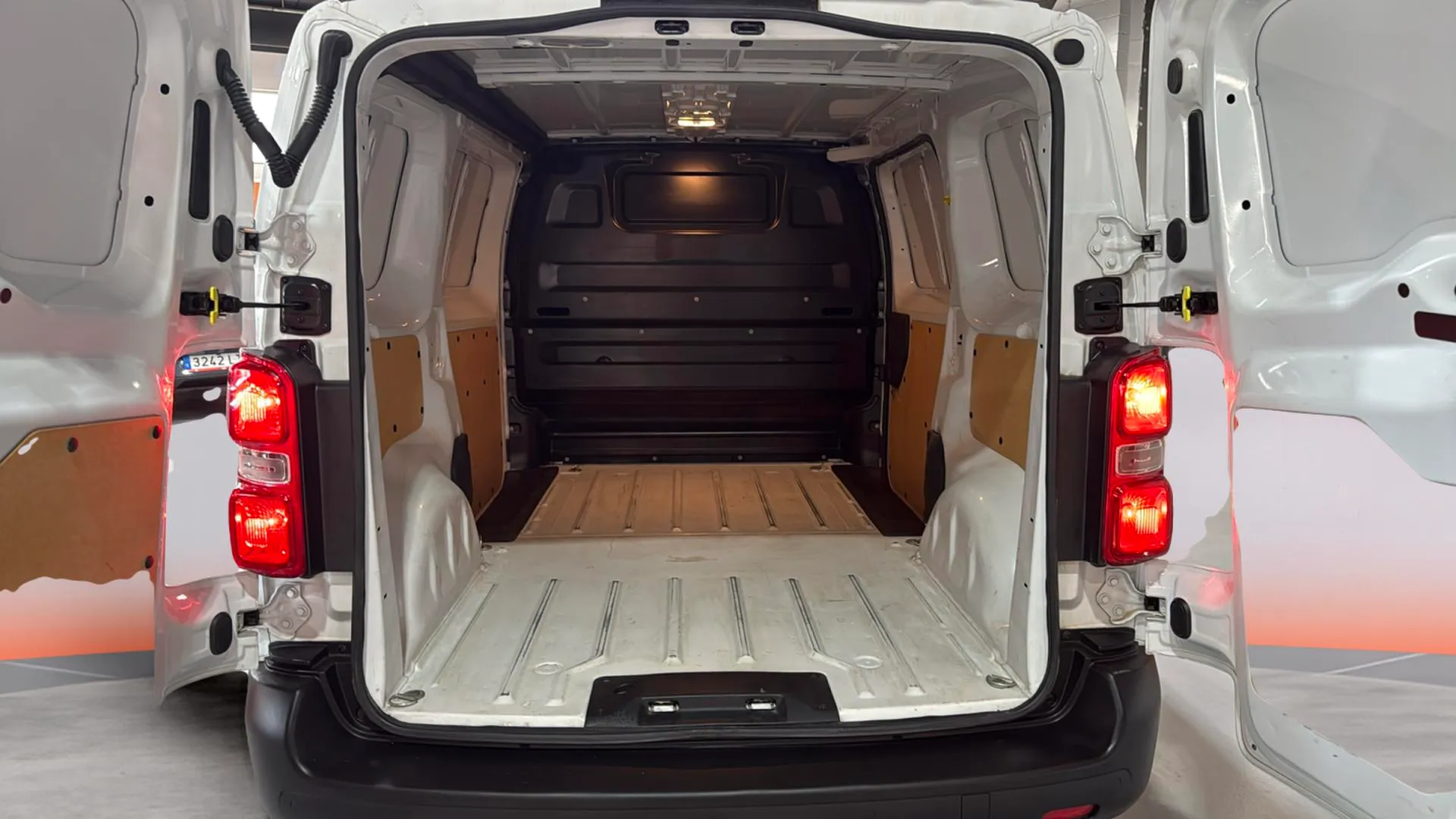 Citroën Jumpy DCab Abatible Talla M BlueHDi 120 - foto 21