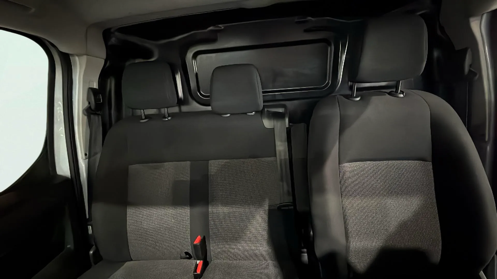 Citroën Jumpy DCab Abatible Talla M BlueHDi 120 - foto 19