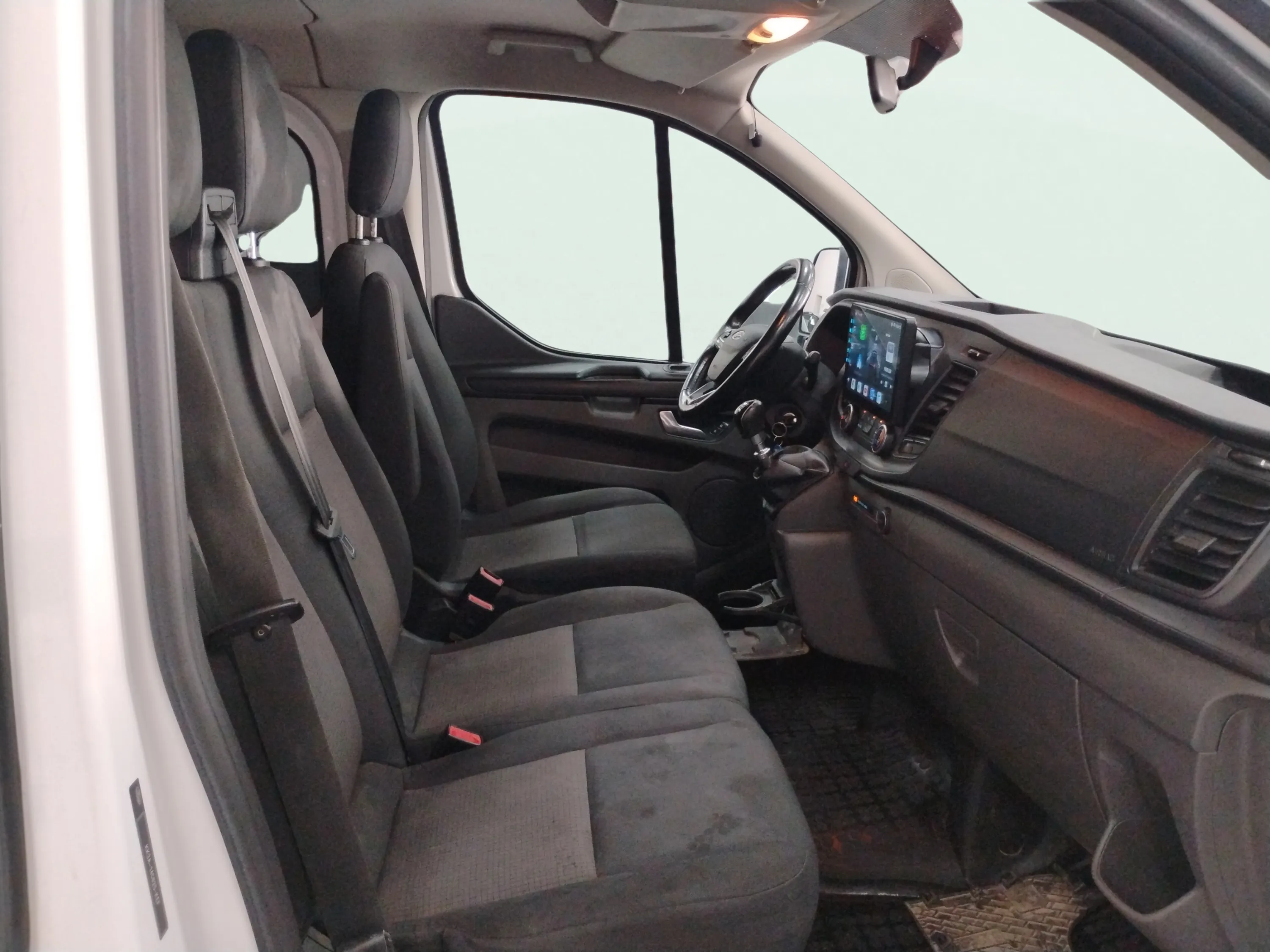 Ford Transit Custom Kombi 2.0 TDCi 320 L1 Ambiente - foto 13