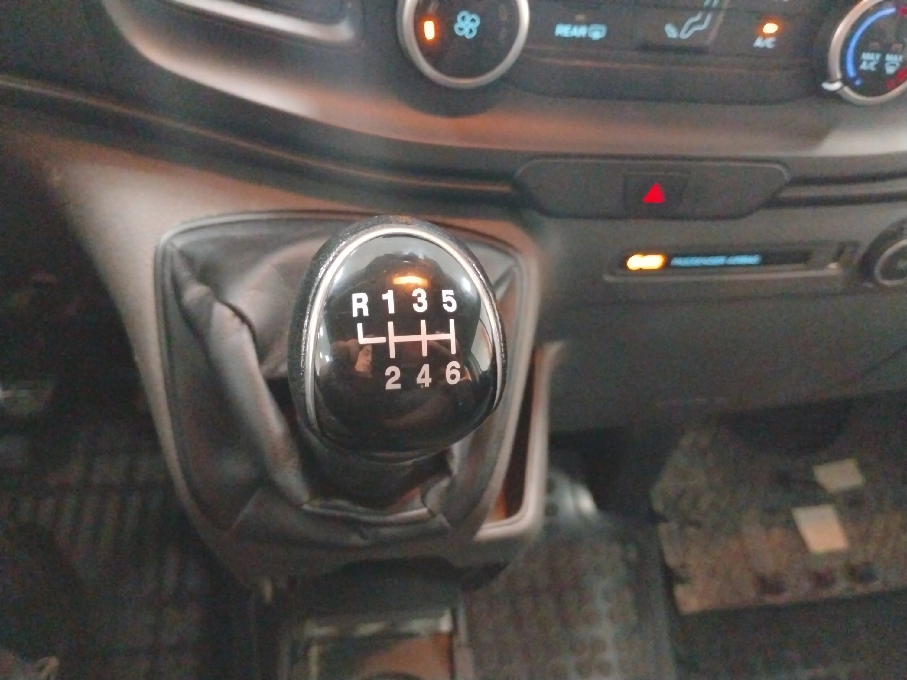 Ford Transit Custom Kombi 2.0 TDCi 320 L1 Ambiente - foto 21