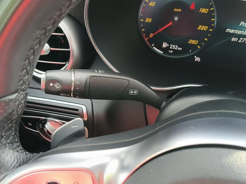 Mercedes-Benz Clase C 220 d - foto 29