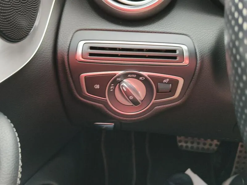 Mercedes-Benz Clase C 220 d - foto 30