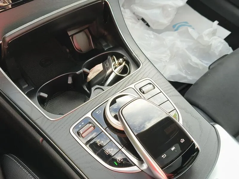 Mercedes-Benz Clase C 220 d - foto 13
