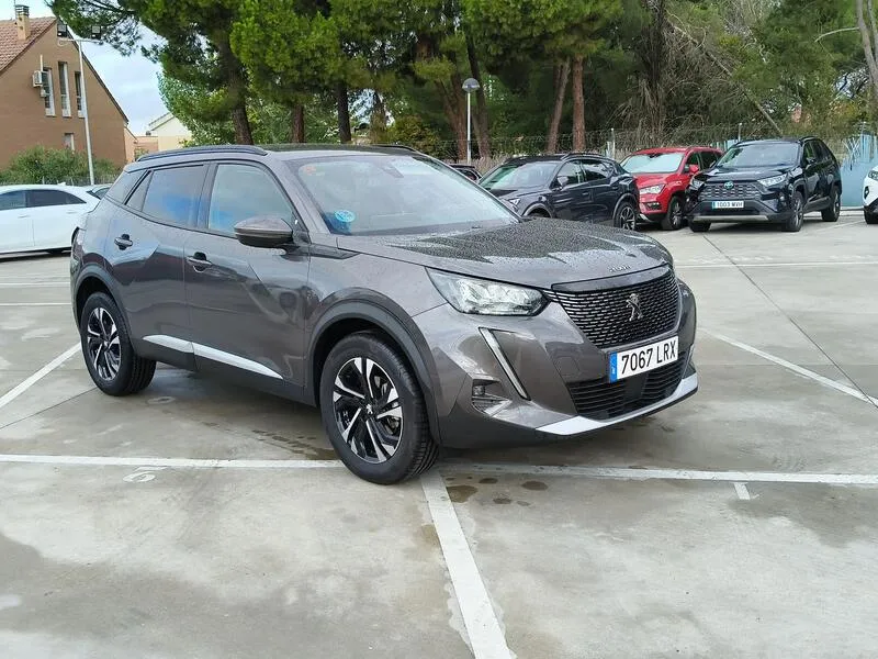 Peugeot 2008 Allure Pack PureTech - foto 8