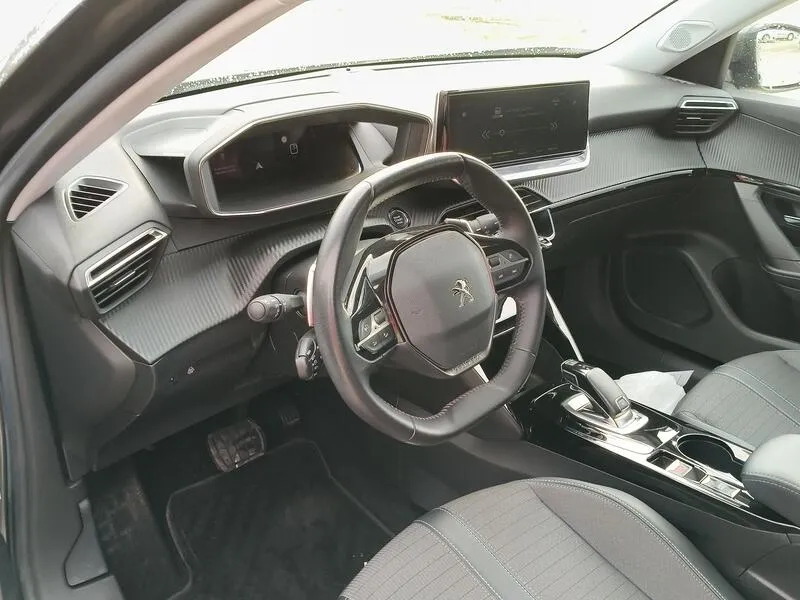 Peugeot 2008 Allure Pack PureTech - foto 10