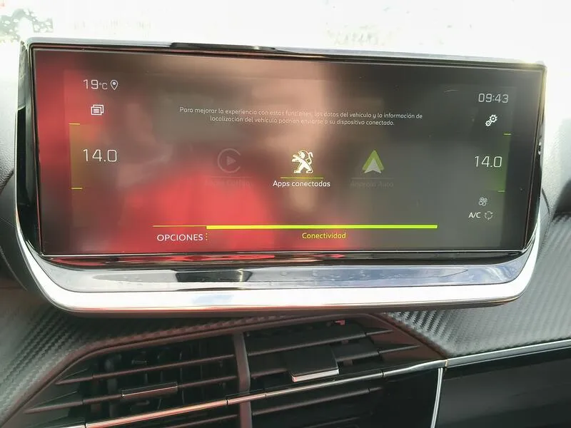 Peugeot 2008 Allure Pack PureTech - foto 17