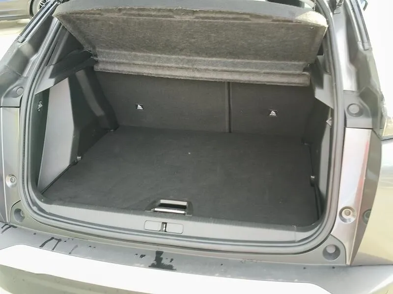 Peugeot 2008 Allure Pack PureTech - foto 40