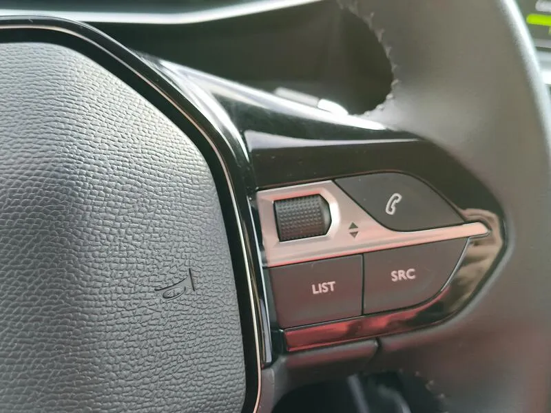 Peugeot 2008 Allure Pack PureTech - foto 24
