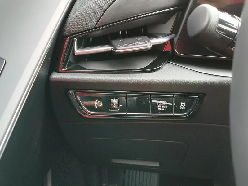 Kia Niro 1.6 GDi HEV Drive - foto 21