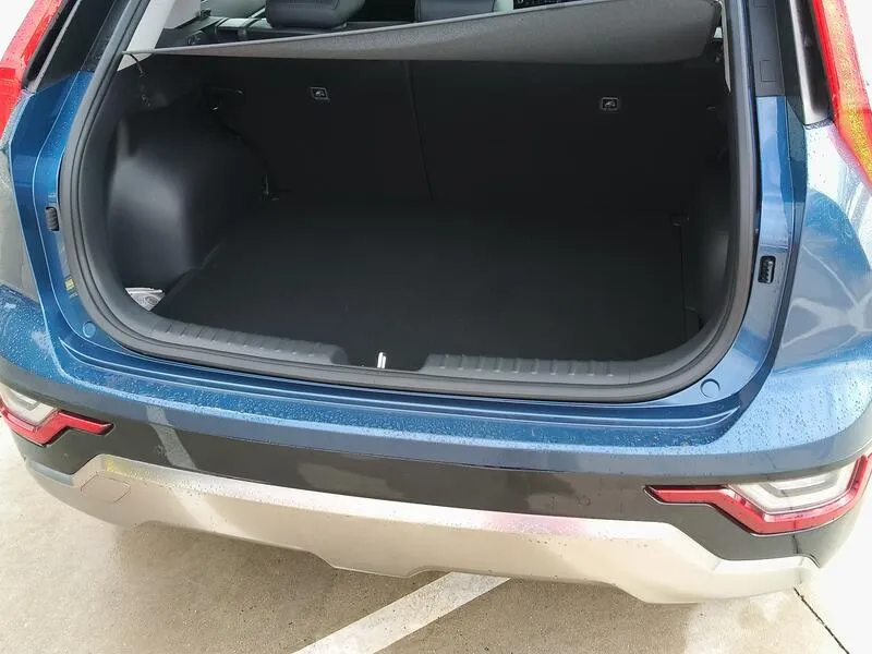 Kia Niro 1.6 GDi HEV Drive - foto 32