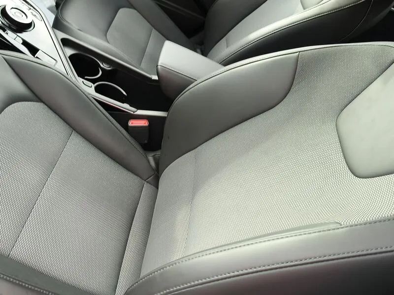 Kia Niro 1.6 GDi HEV Drive - foto 24