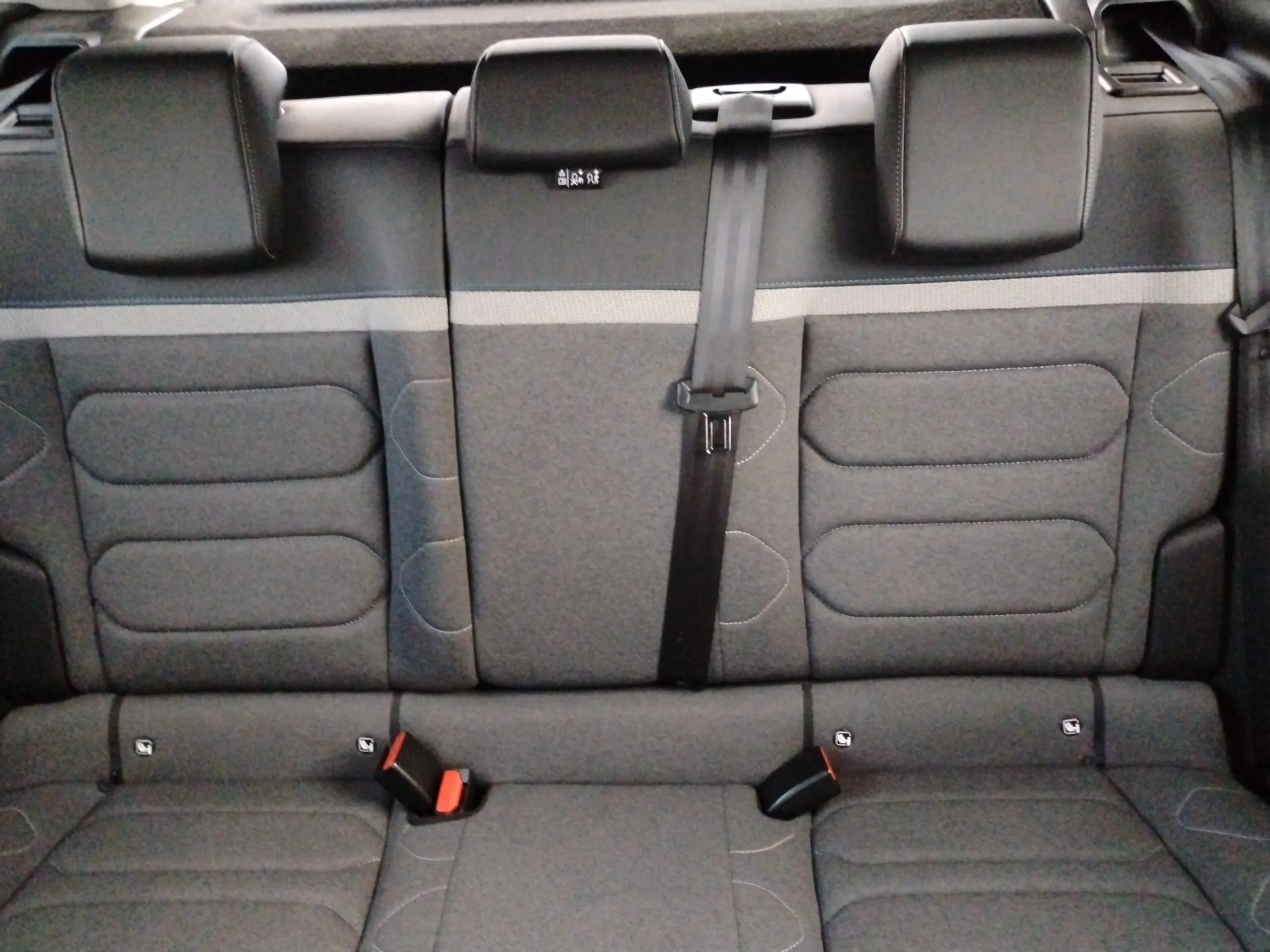 Citroën C4 PureTech 130 EAT8 Plus - foto 22