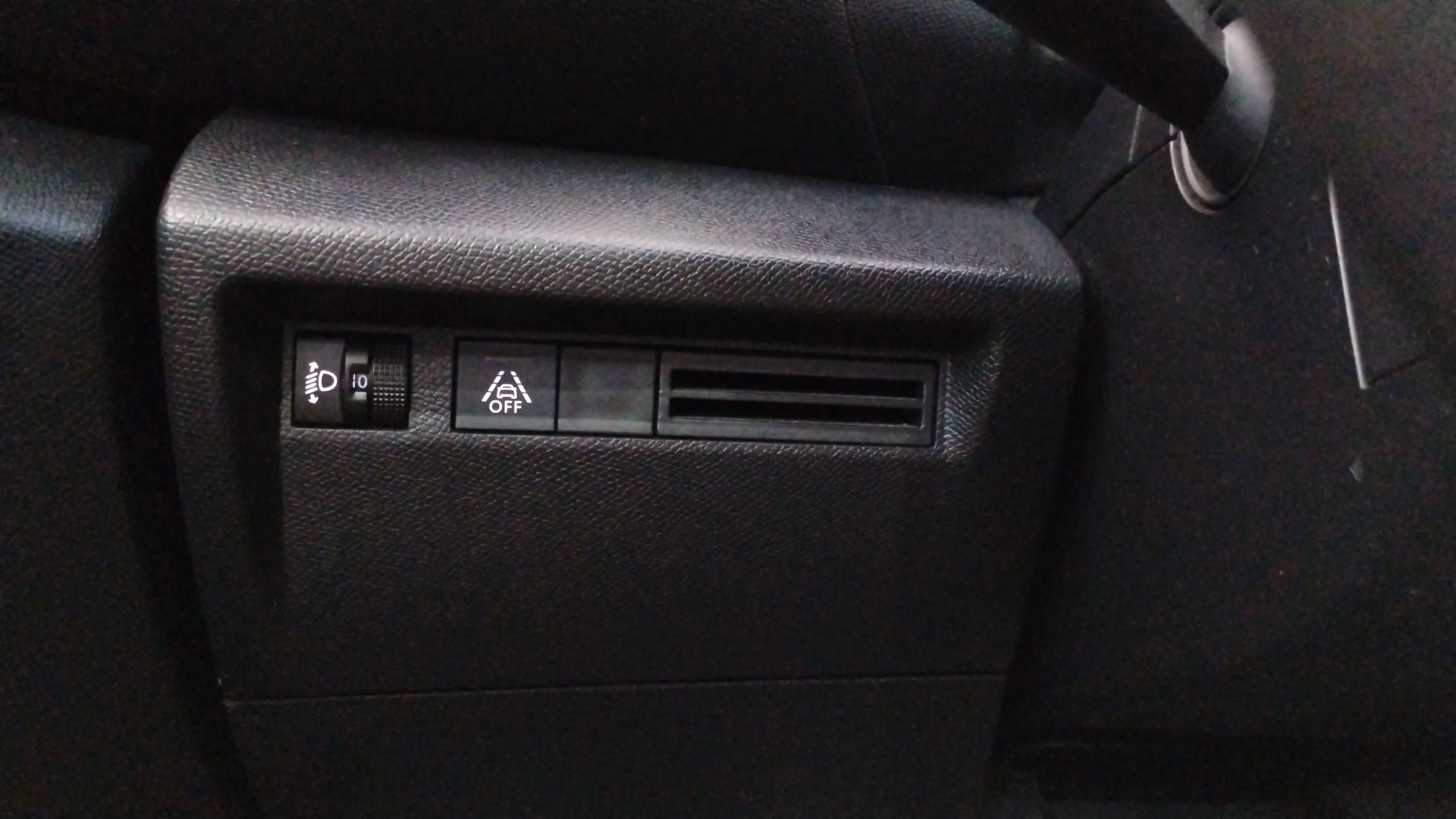 Citroën C4 PureTech 130 EAT8 Plus - foto 9