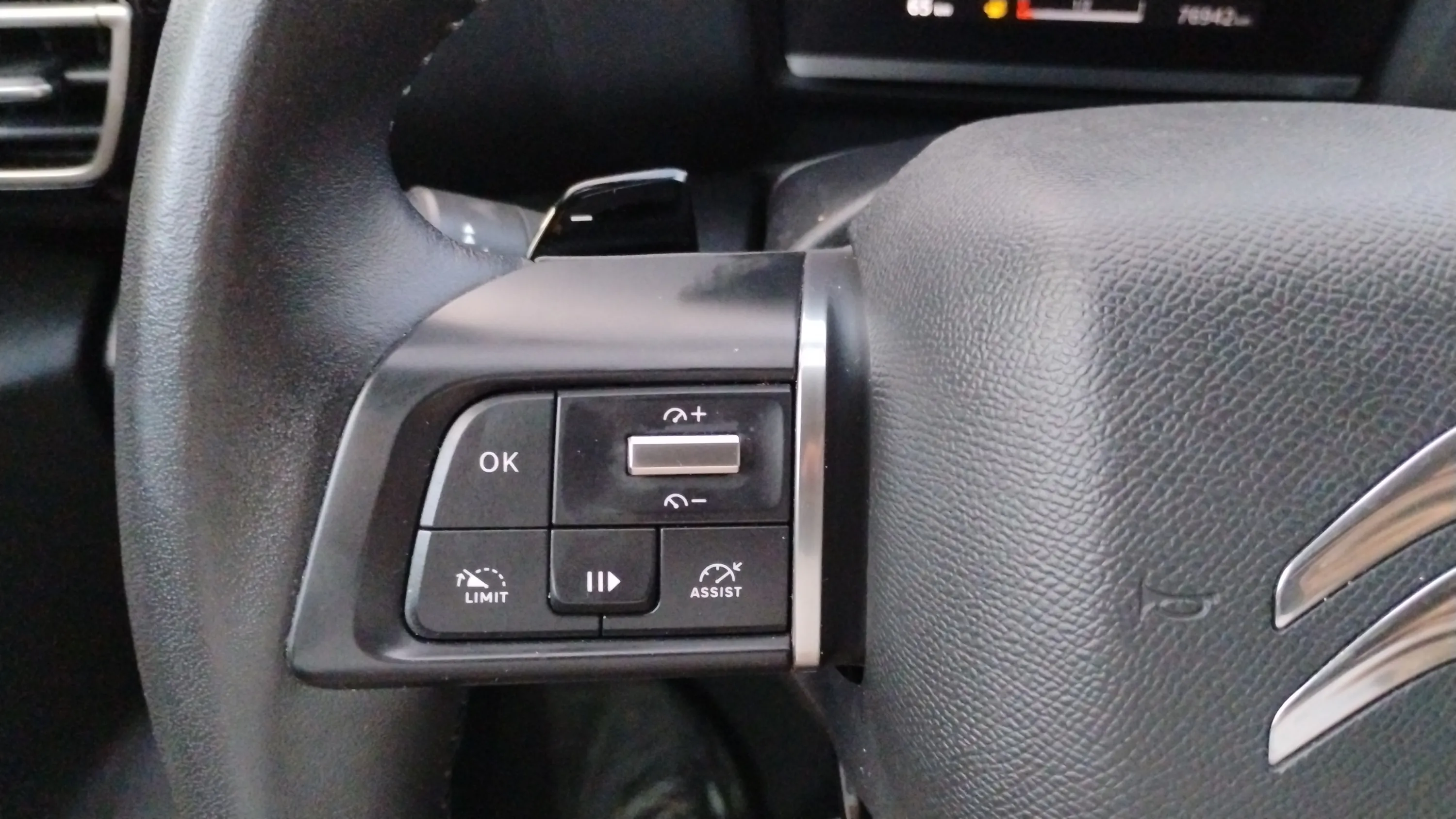 Citroën C4 PureTech 130 EAT8 Plus - foto 13