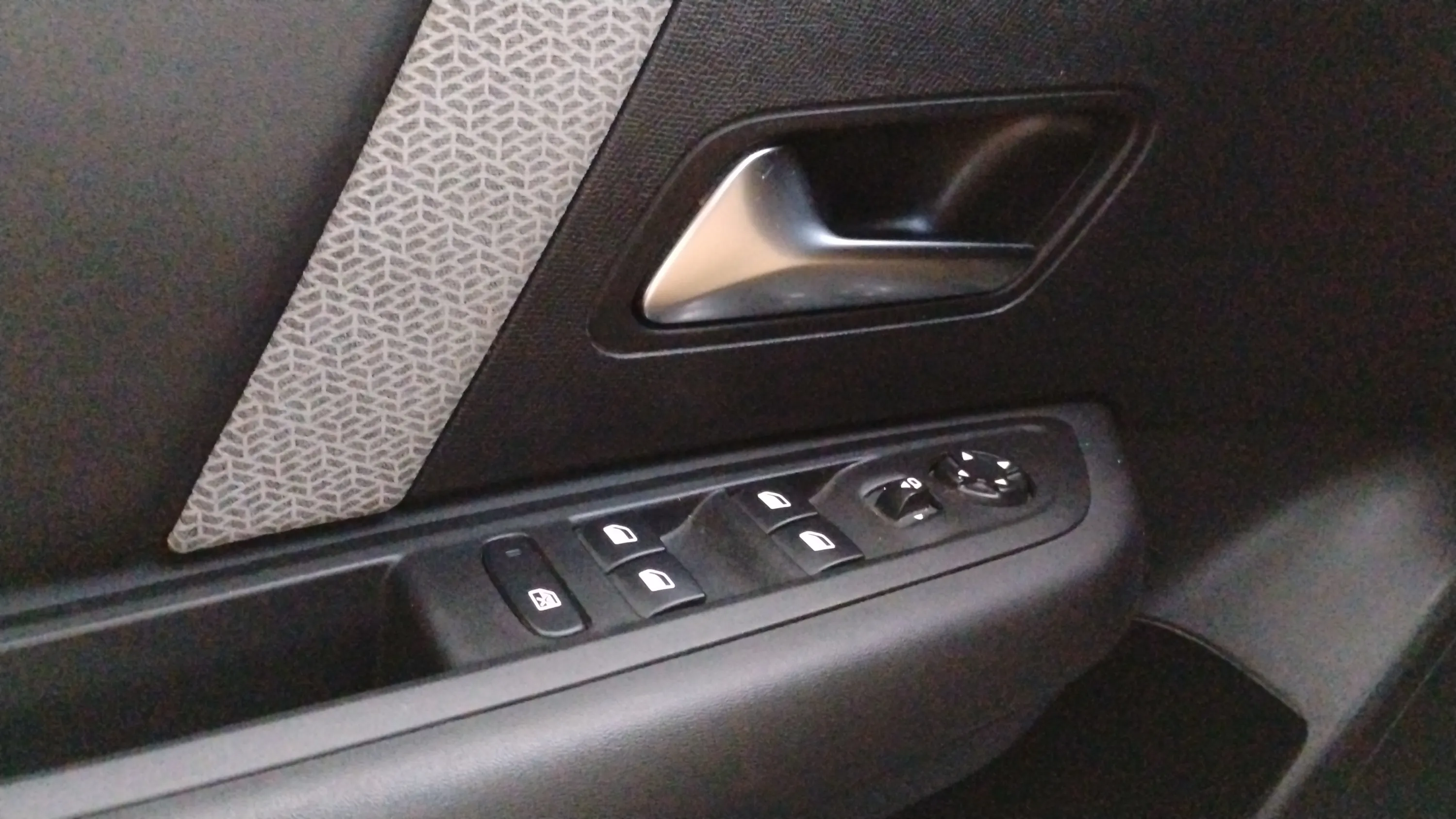Citroën C4 PureTech 130 EAT8 Plus - foto 10
