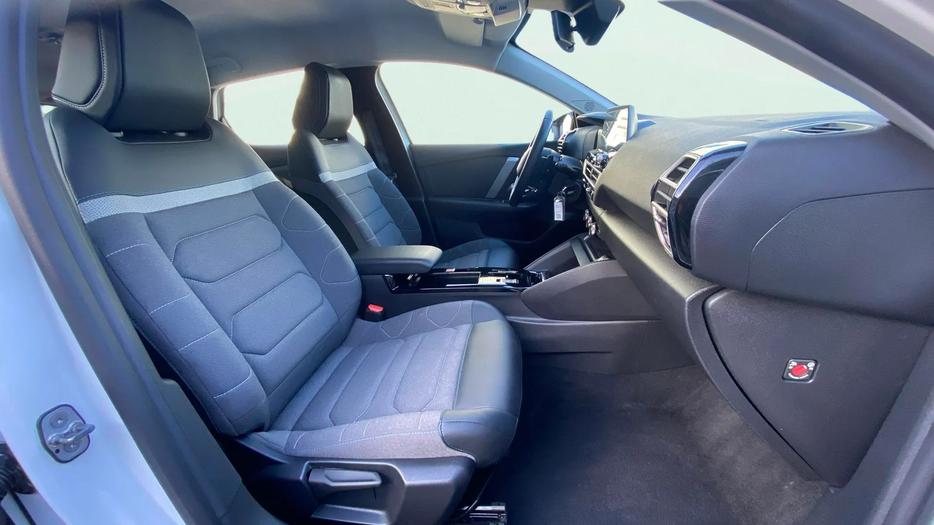 Citroën C4 PureTech 130 Plus - foto 22