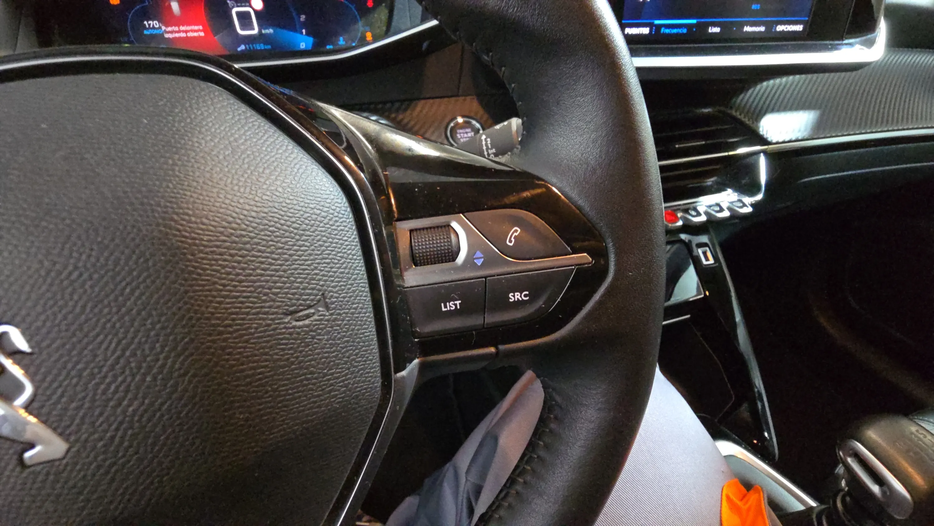 Peugeot 208 PureTech Allure - foto 13