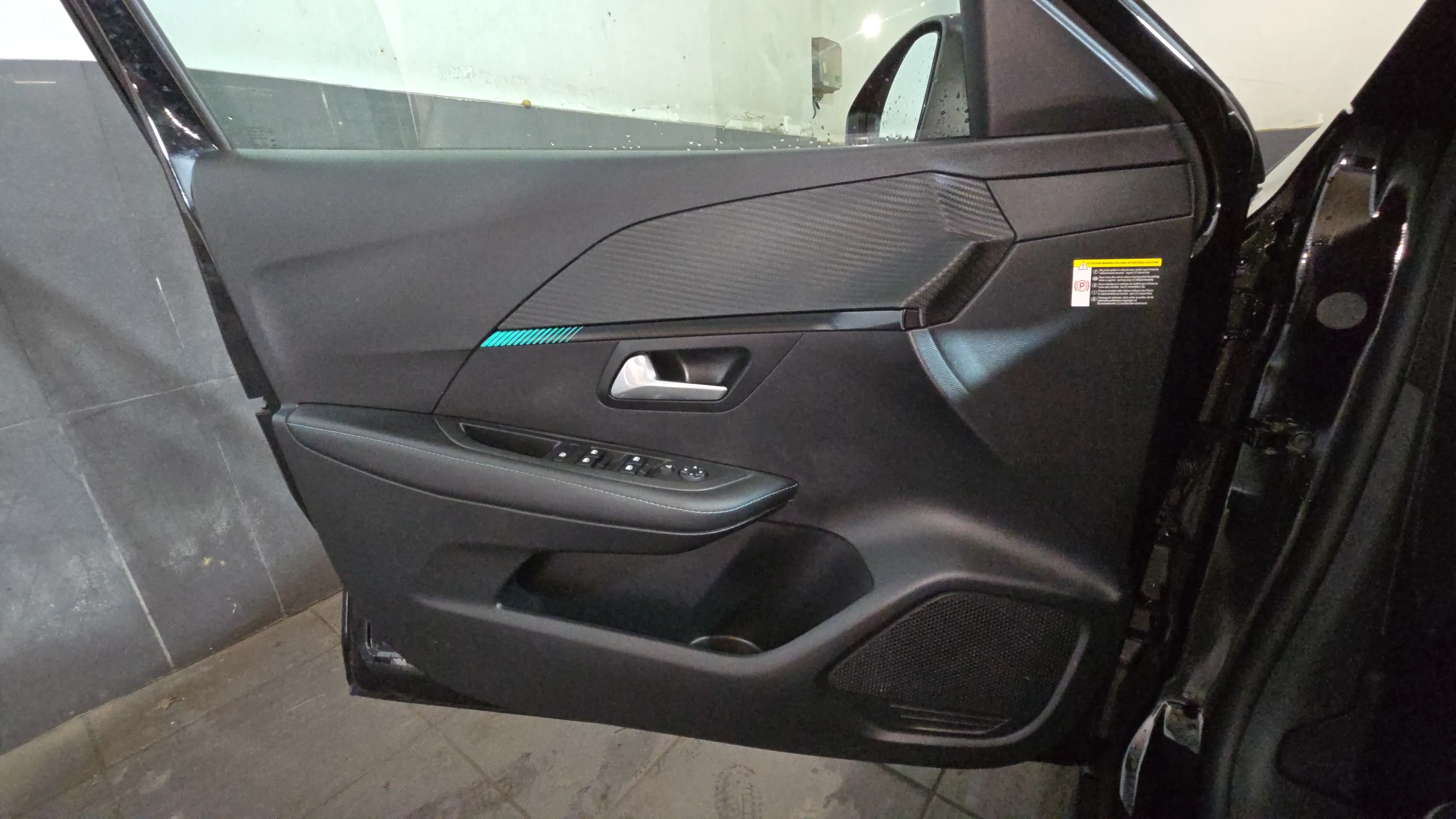 Peugeot 208 PureTech Allure - foto 17