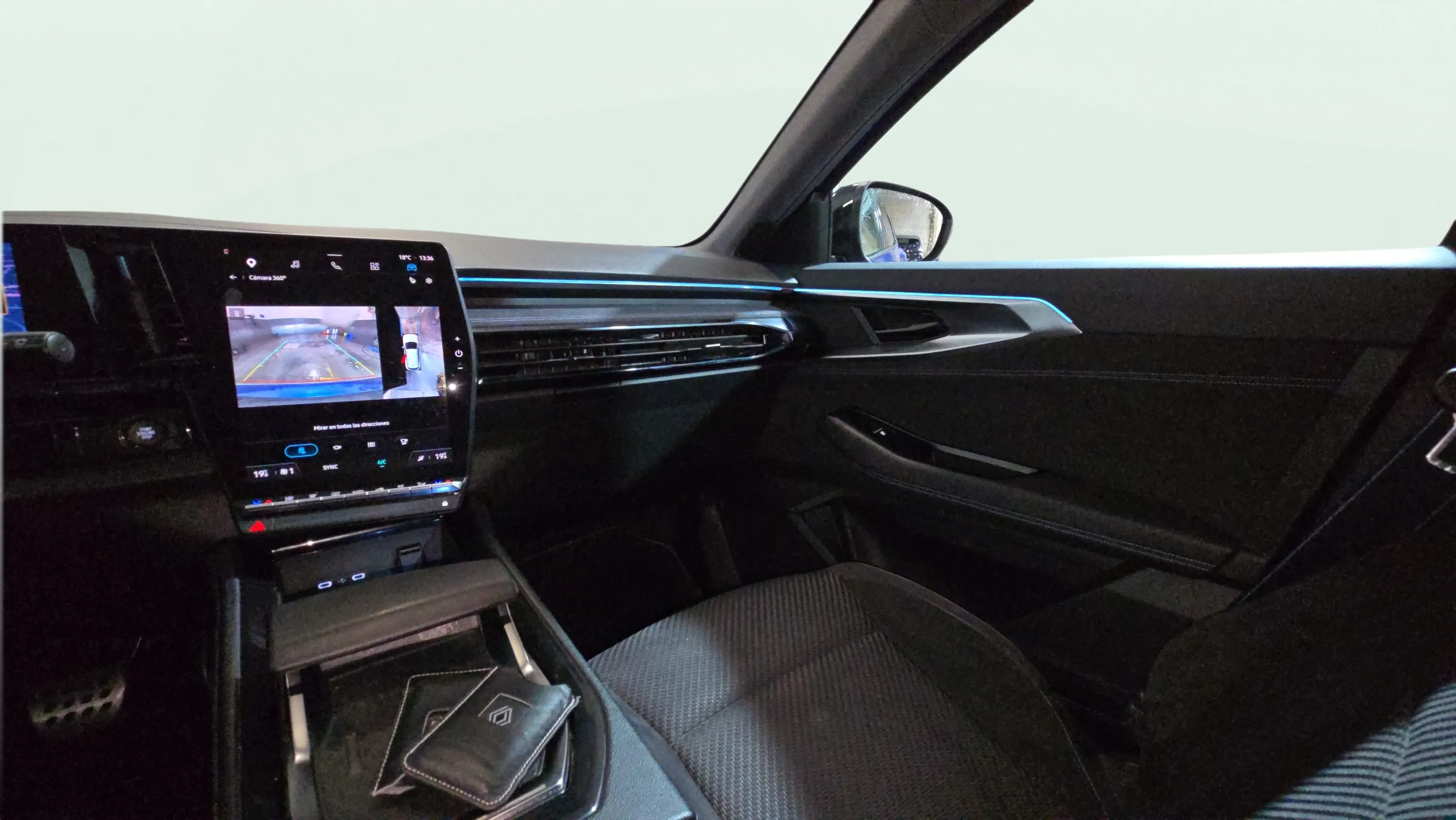 Renault Austral Techno Esprit Alpine E-Tech F Hybr - foto 15