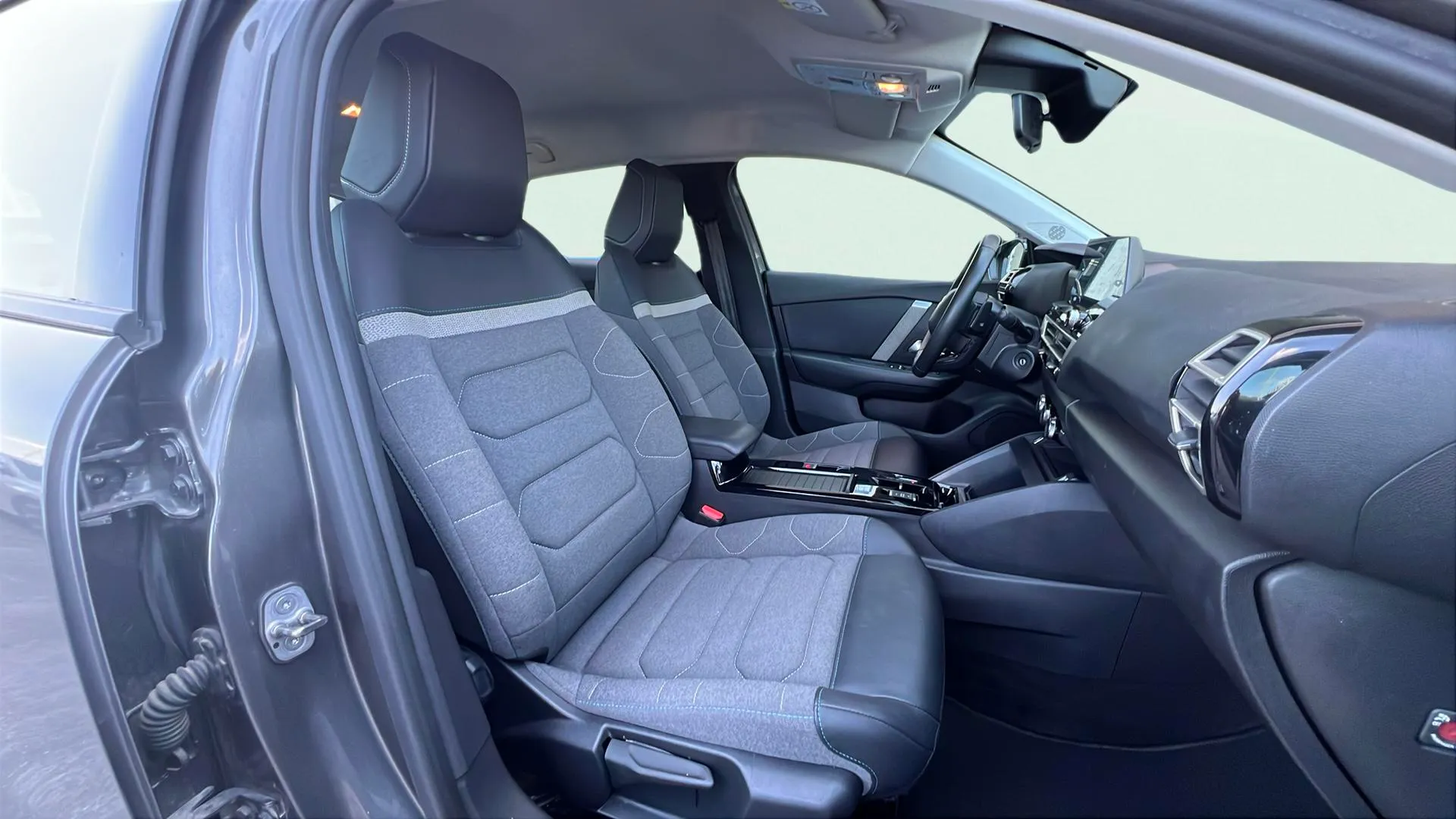 Citroën C4 PureTech 130 EAT8 Plus - foto 16