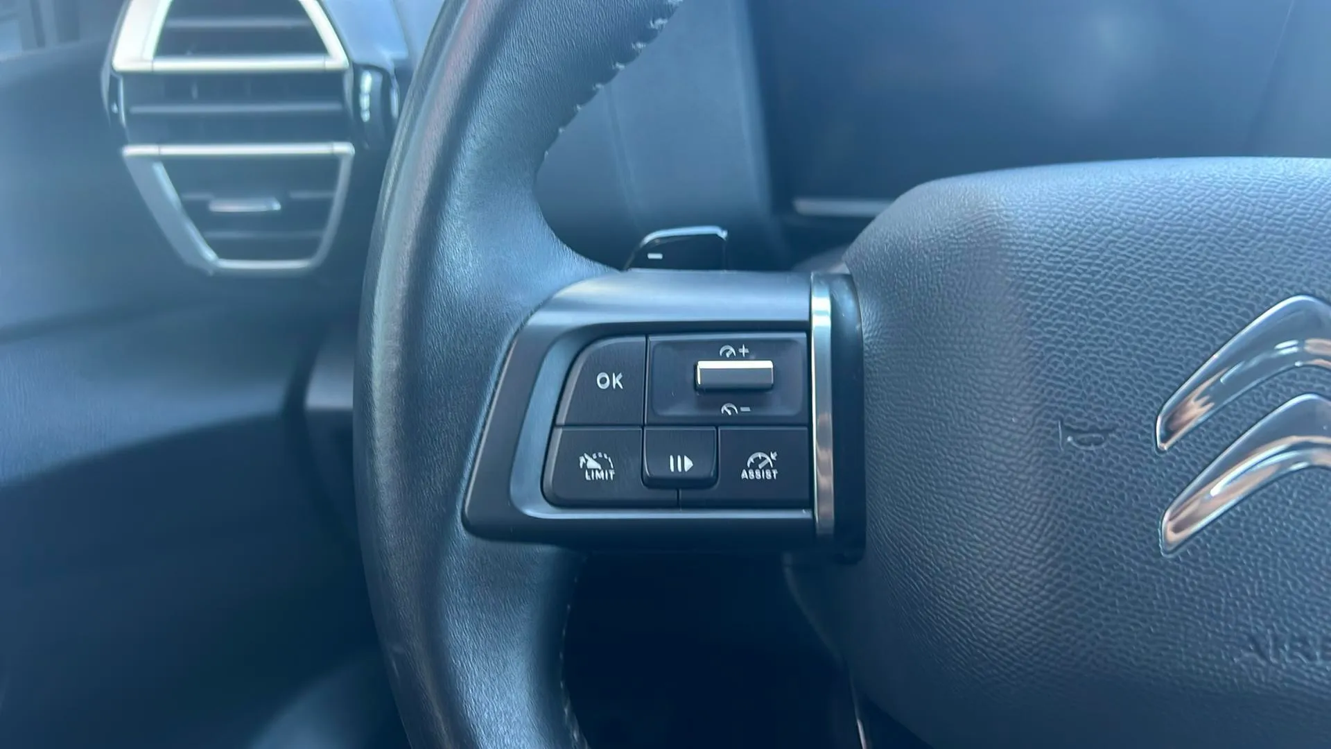 Citroën C4 PureTech 130 EAT8 Plus - foto 13