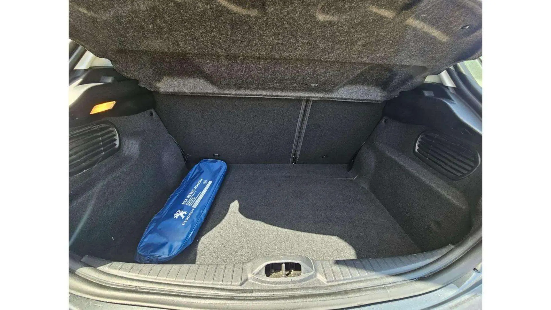 Peugeot 208 Style 1.6 BlueHDi - foto 20