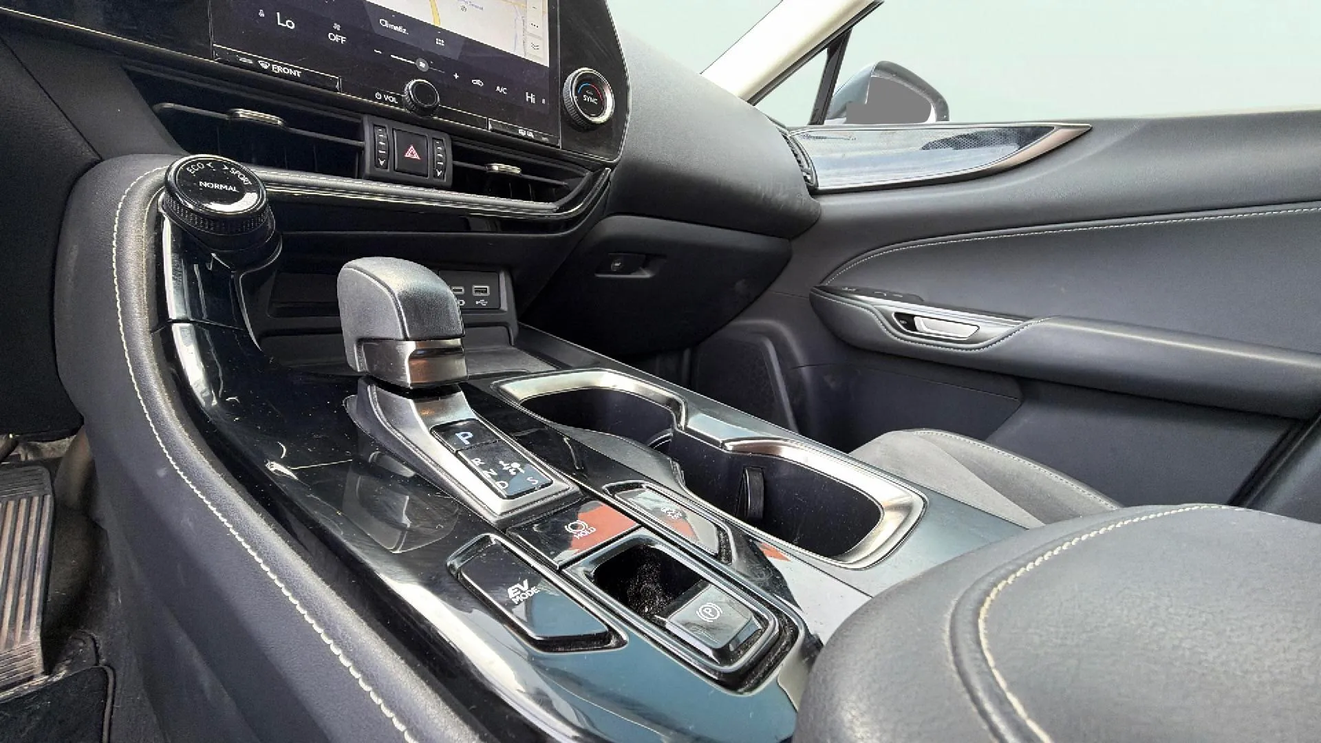 Lexus NX 350h Business 2WD - foto 13