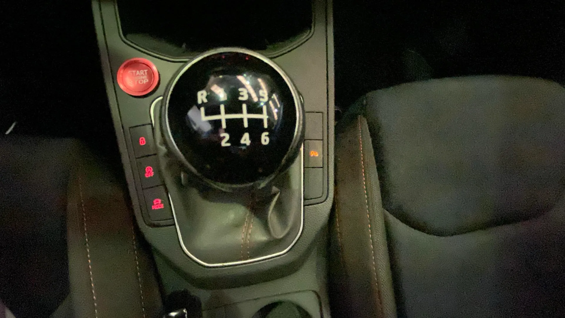SEAT Ibiza 1.0 TSI FR - foto 34
