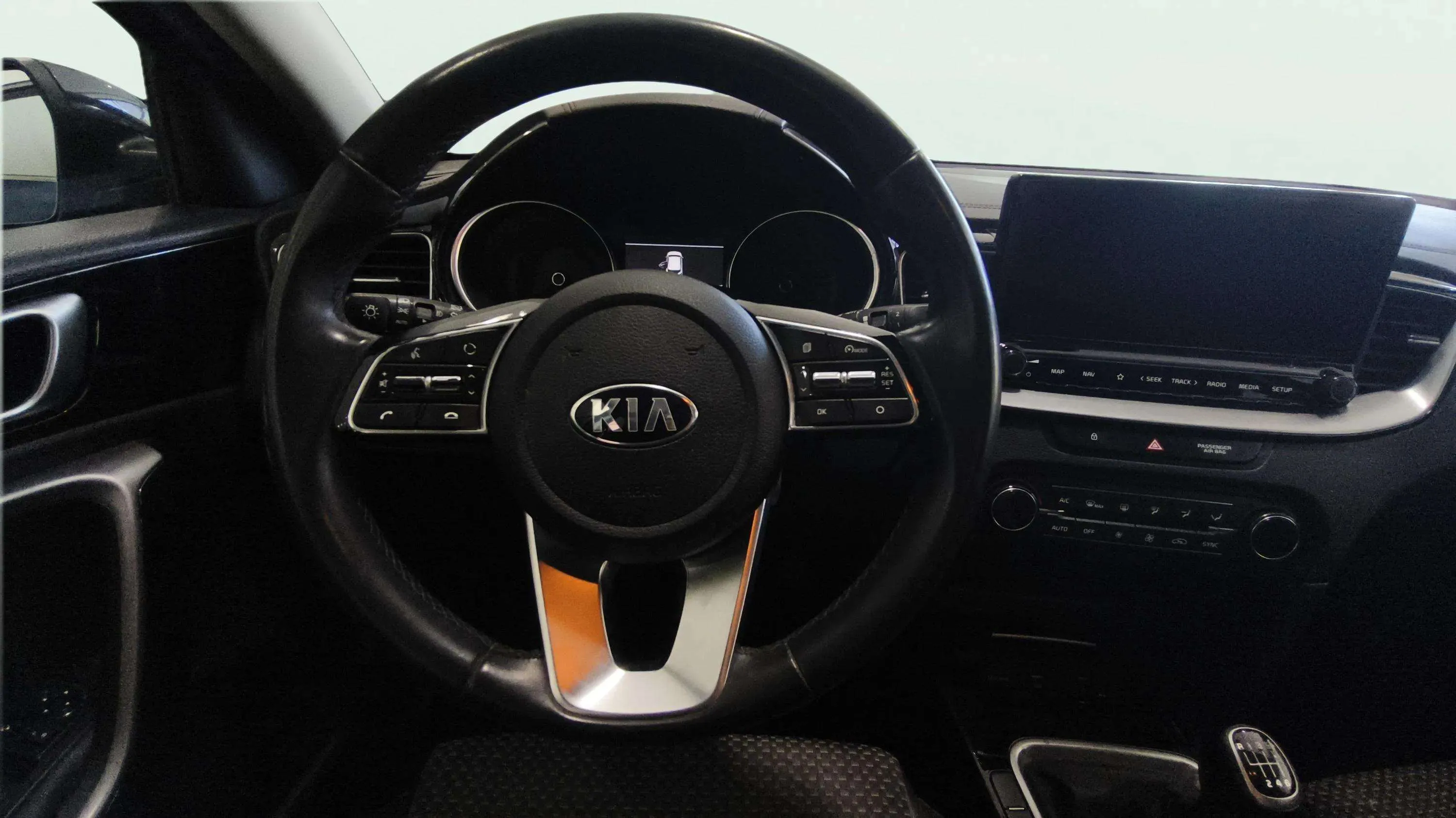 Kia XCeed 1.0 T-GDi Concept - foto 9