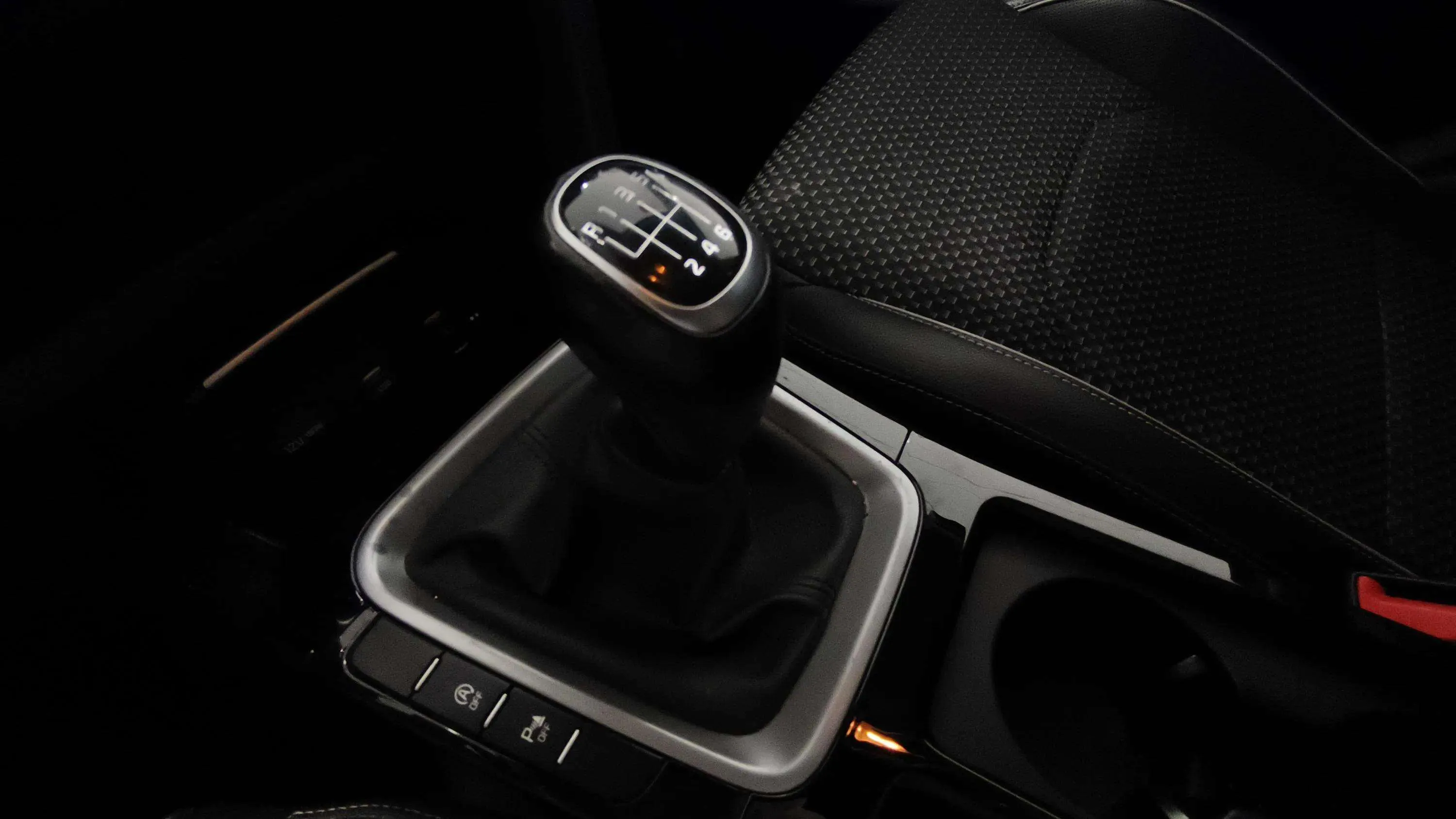 Kia XCeed 1.0 T-GDi Concept - foto 15