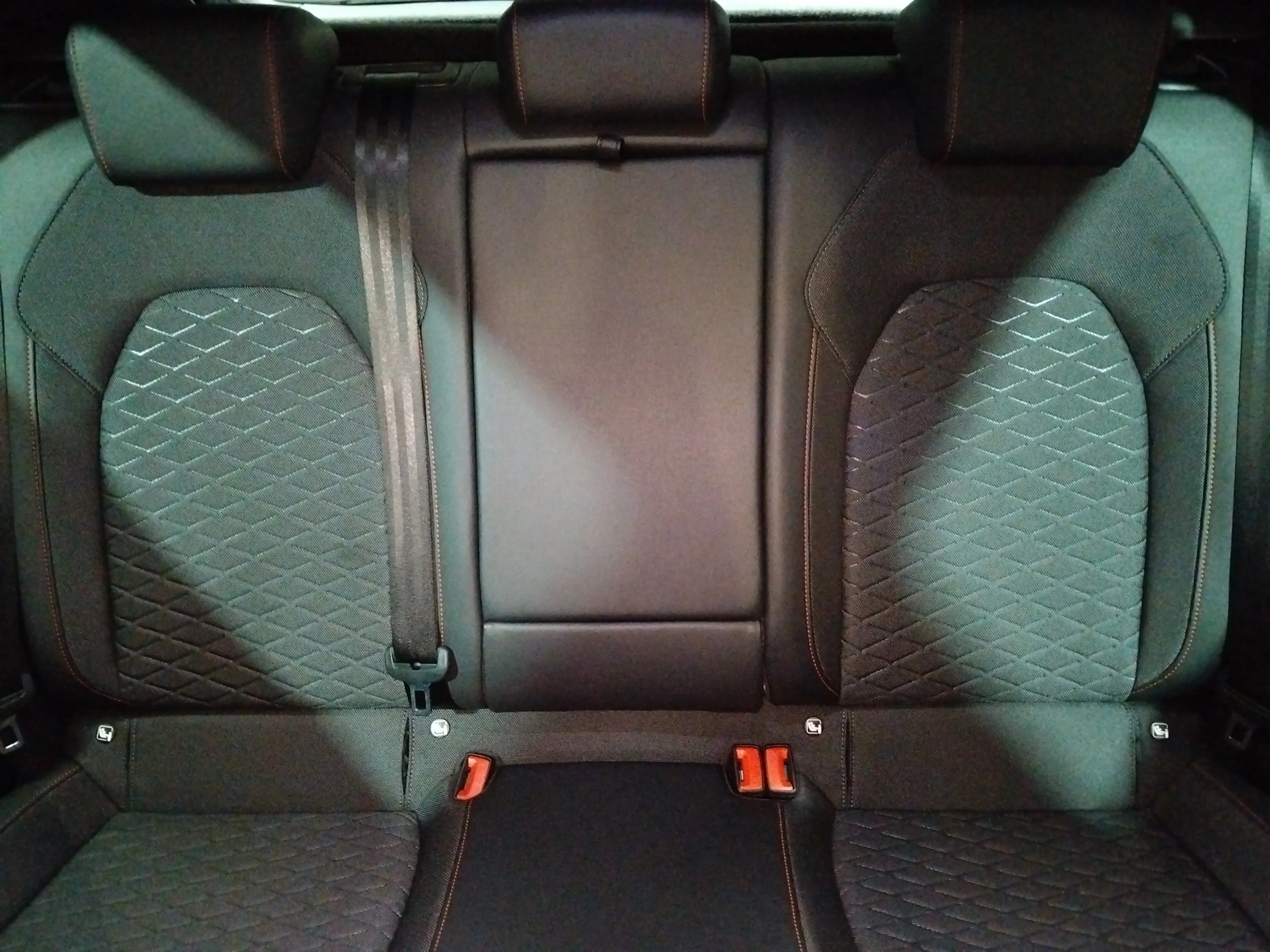 SEAT León 1.0 eTSI DSG-7 FR 25 Aniv - foto 15