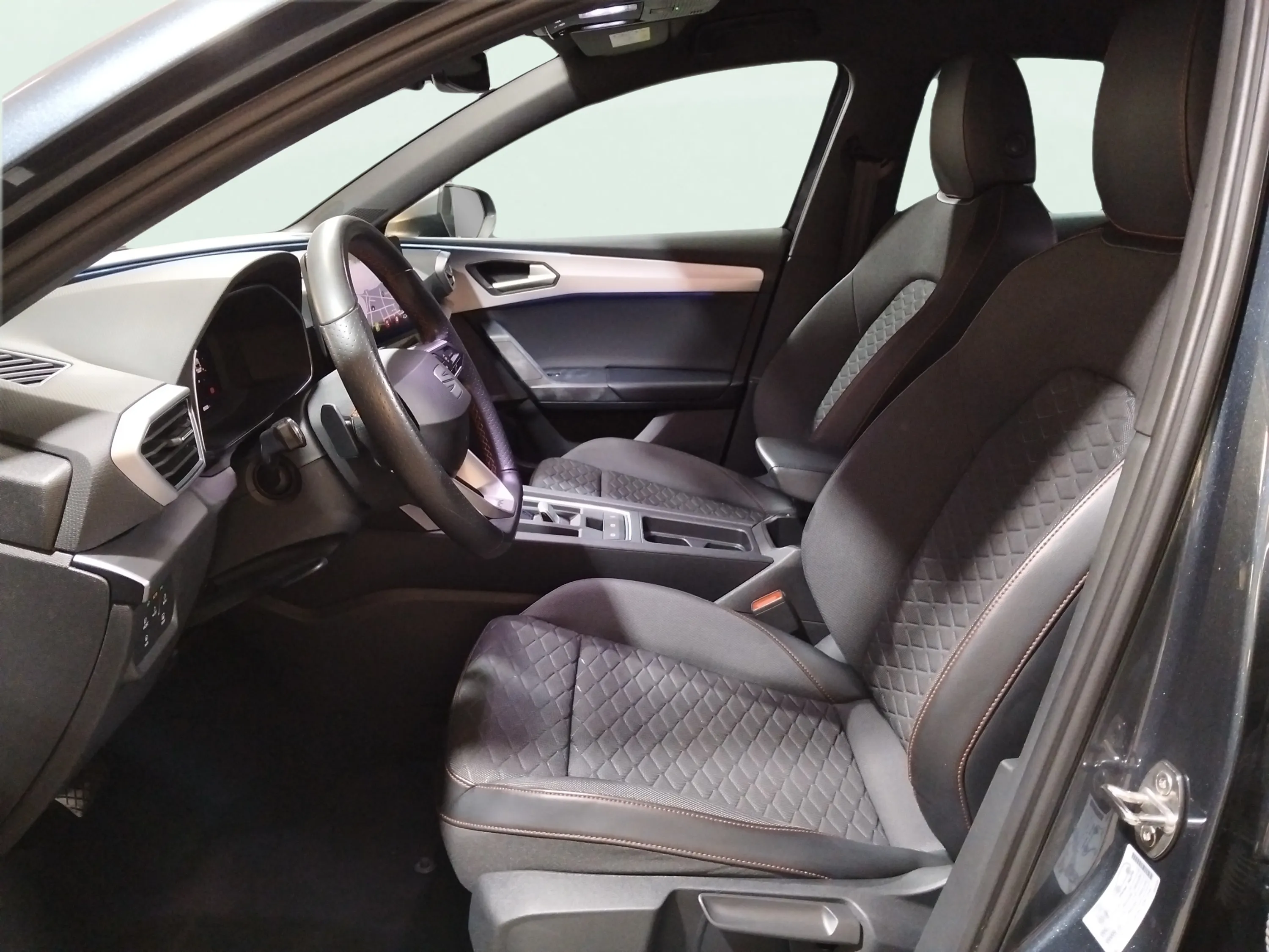 SEAT León 1.0 eTSI DSG-7 FR 25 Aniv - foto 14