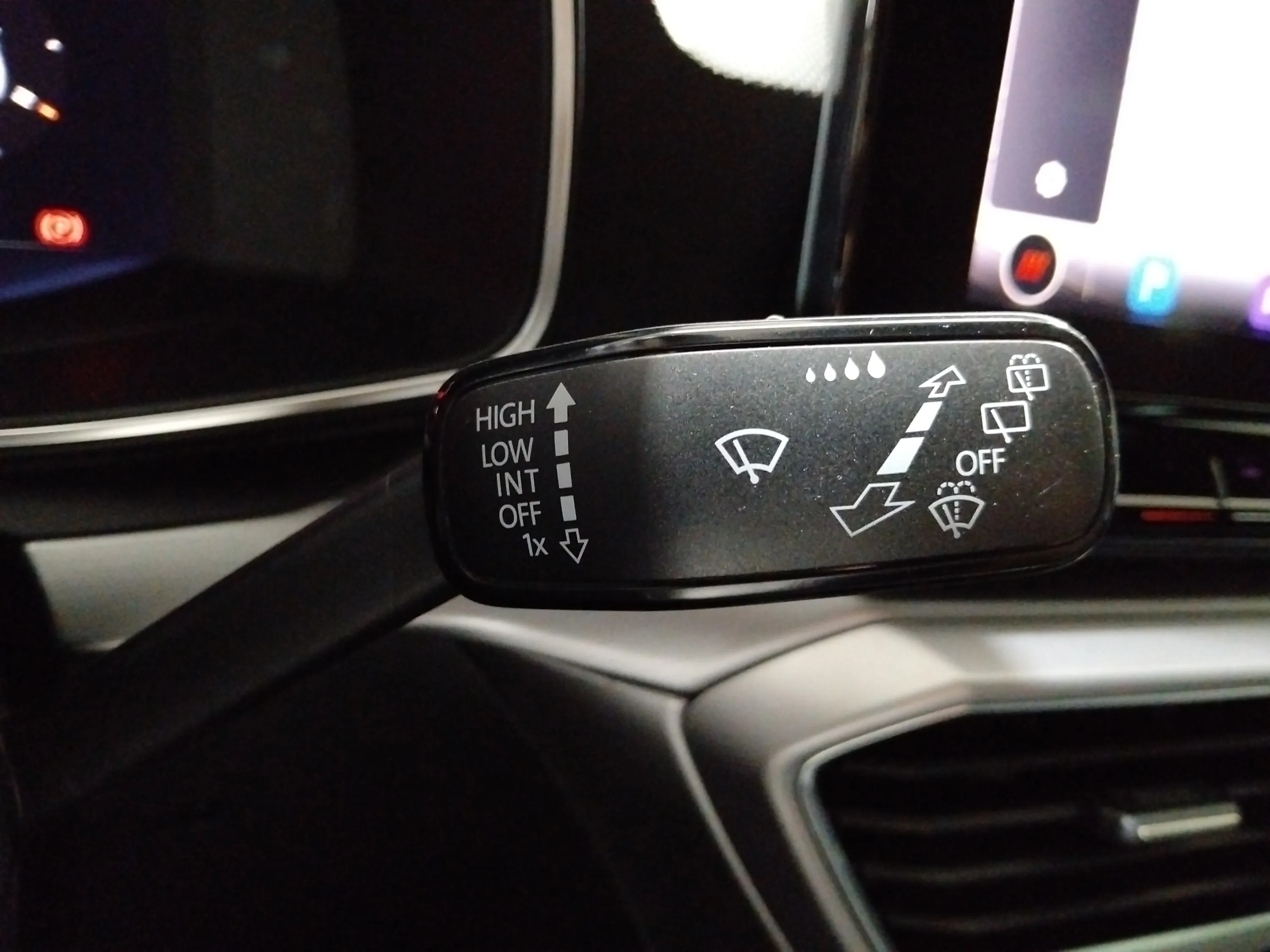 SEAT León 1.0 eTSI DSG-7 FR 25 Aniv - foto 25