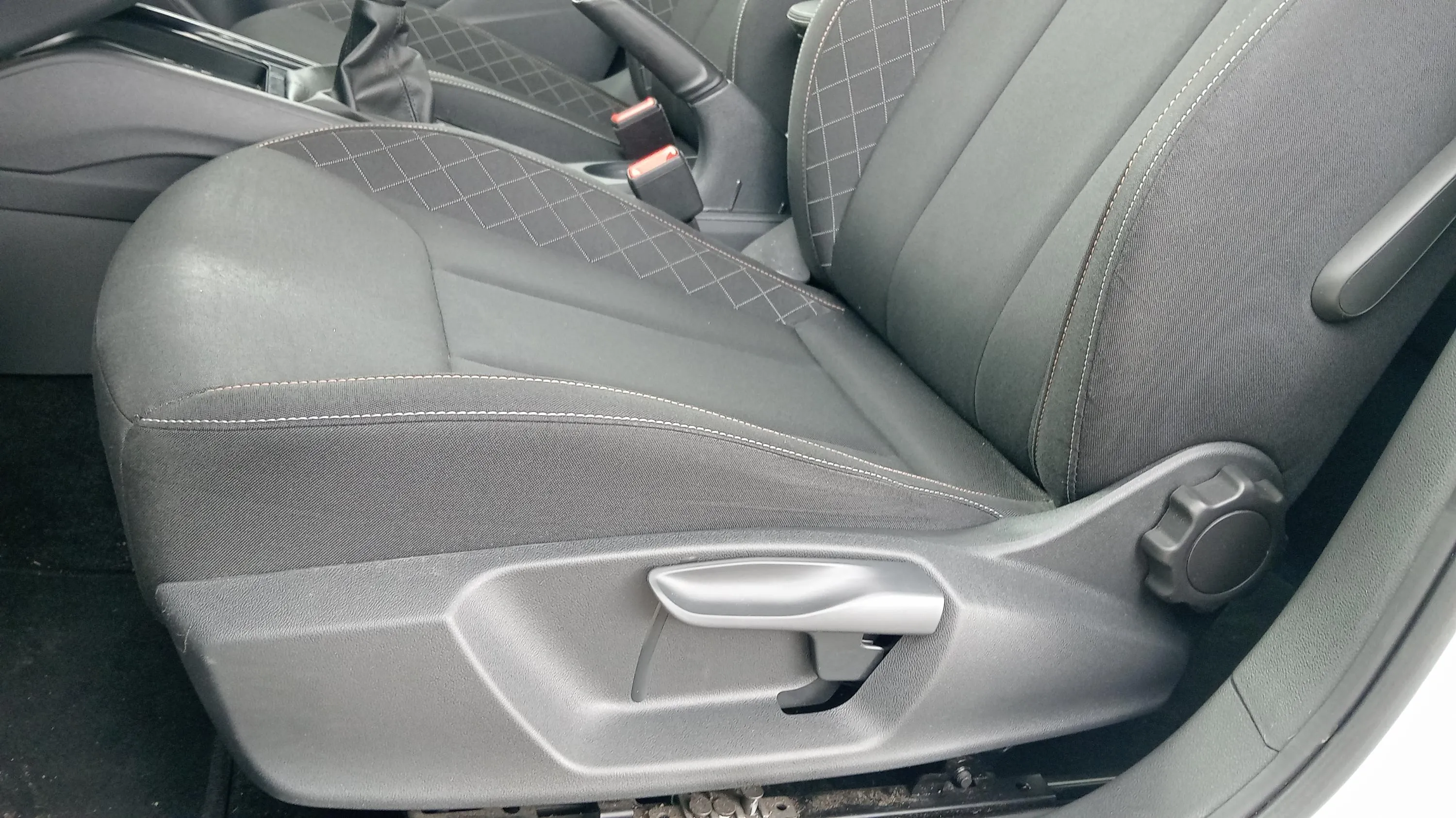 Škoda Scala 1.0 TSI Active - foto 22