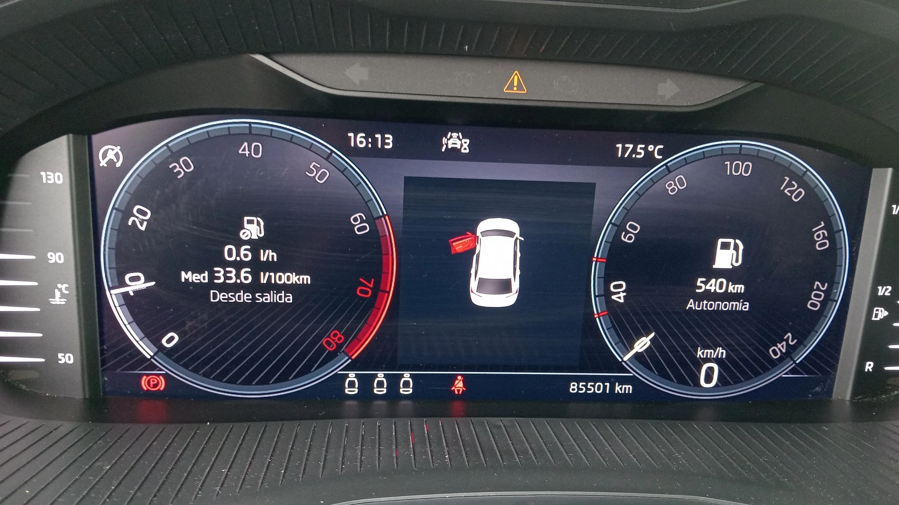 Škoda Scala 1.0 TSI Active - foto 16